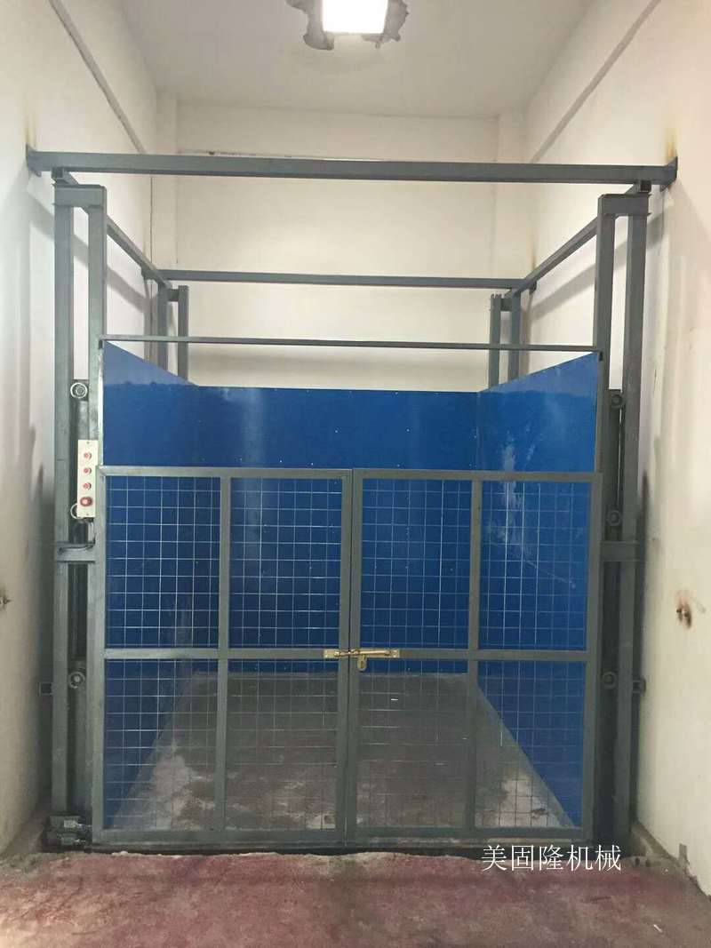 白城导轨式升降货梯价格