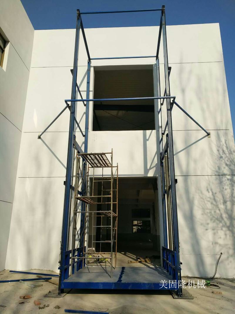 白城仓库专用导轨式升降货梯价格